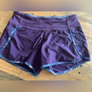 Athletic Lululemon Shorts (Size 4)